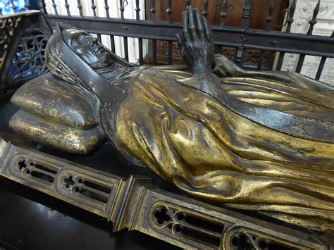 where is margaret beaufort buried